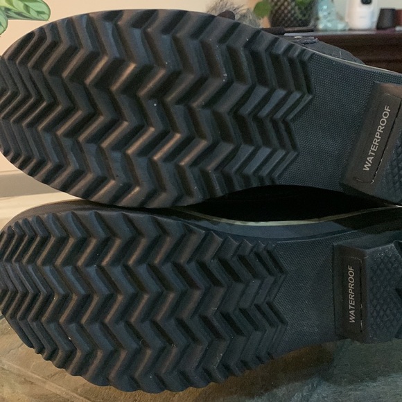 SOREL TOFINO SNOW BOOTS - Picture 14 of 15